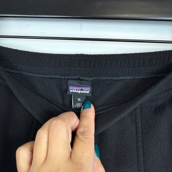 Patagonia Big Kids Boys Fleece Slim Pants Black WORN KNEES - XL - Picture 5 of 10